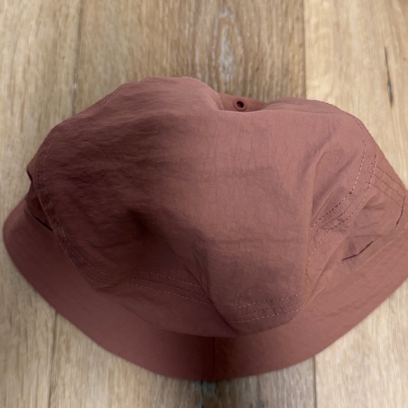 Lululemon Athletica Dusty Rose Bucket Hat size small/medium on my level - Picture 4 of 8
